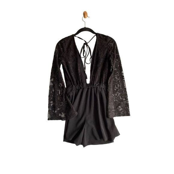 Charlotte Russe women’s deep the front and back black lace romper size XS - Picture 2 of 7